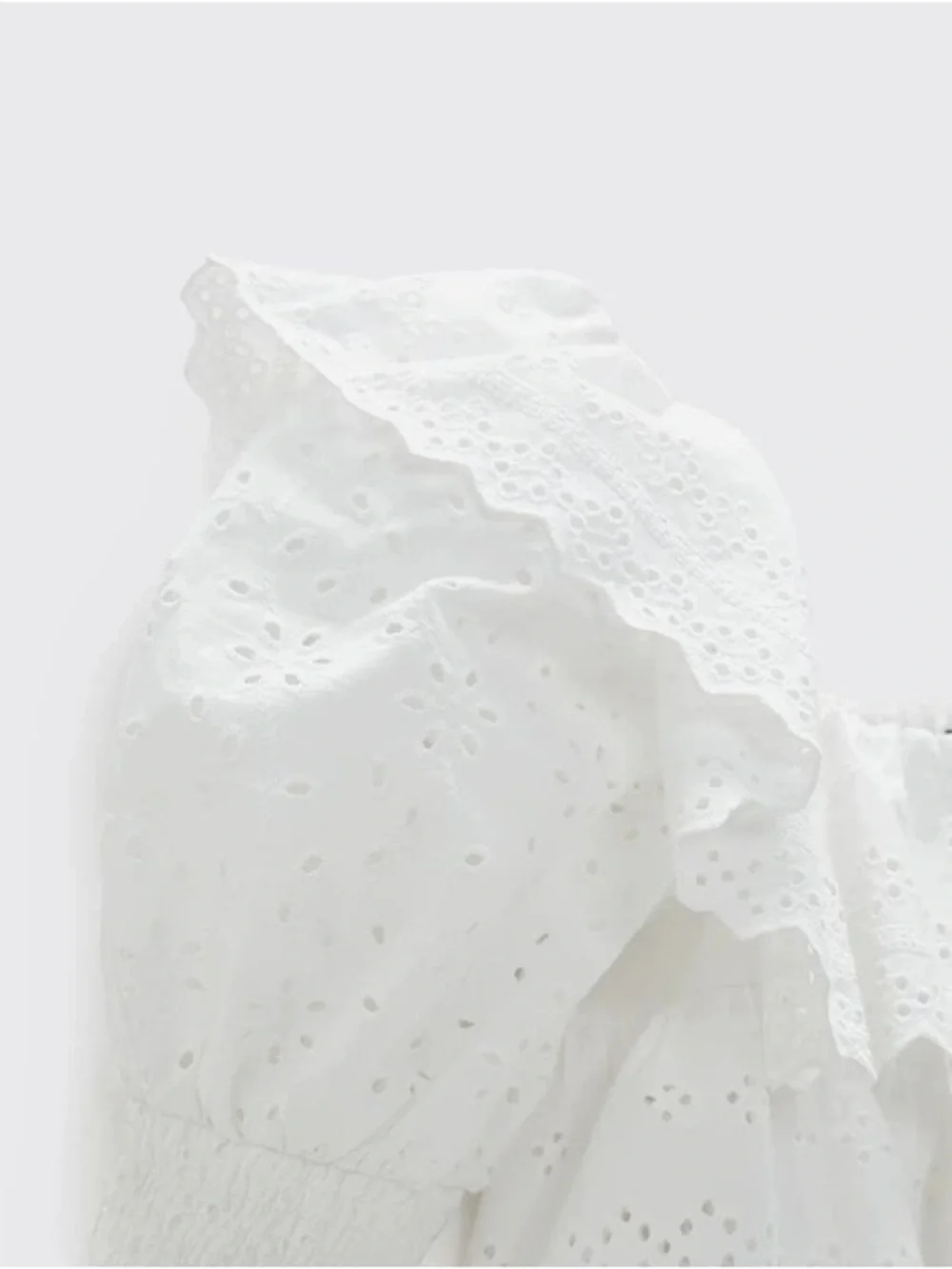 Zara White Puff-Sleeve Eyelet Blouse